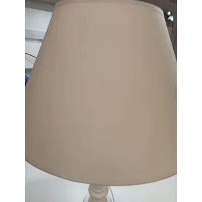 Lampa stołowa biała